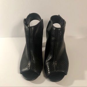 Black Peep-Toe Mules